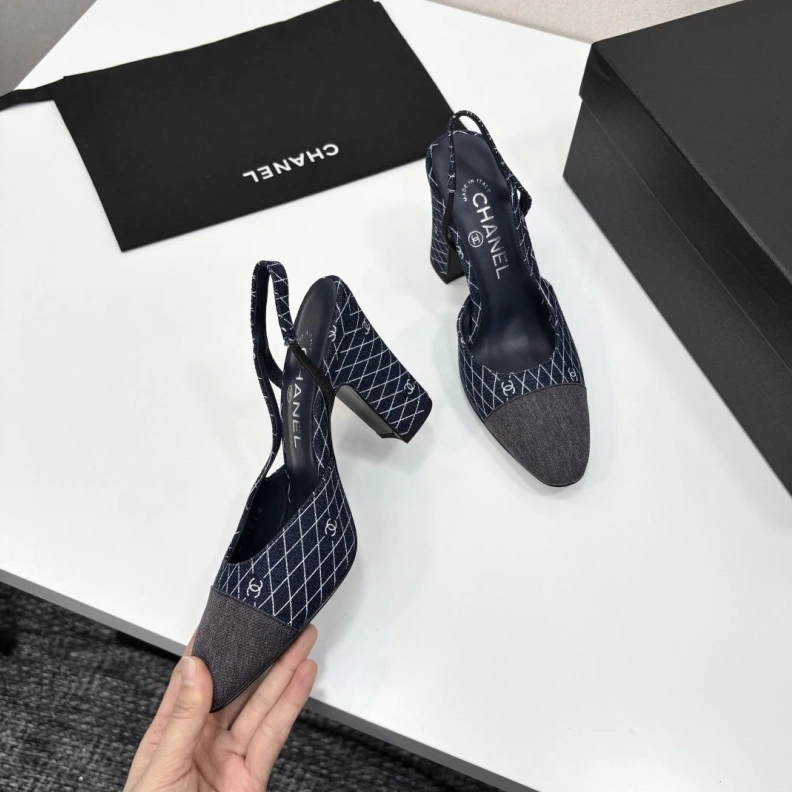 Modern Chxnxl Sandals 120313