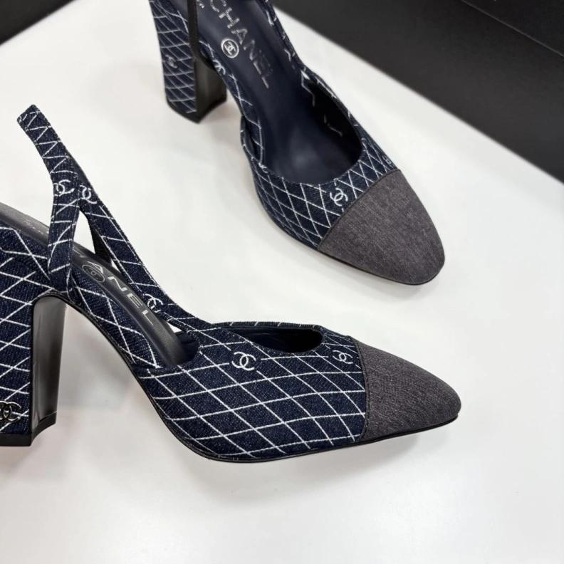 Modern Chxnxl Sandals 120313