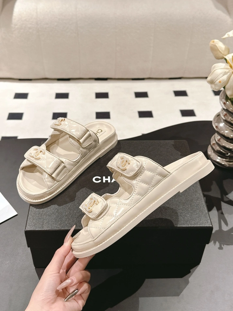 Durable Chxnxl Sandals 120303