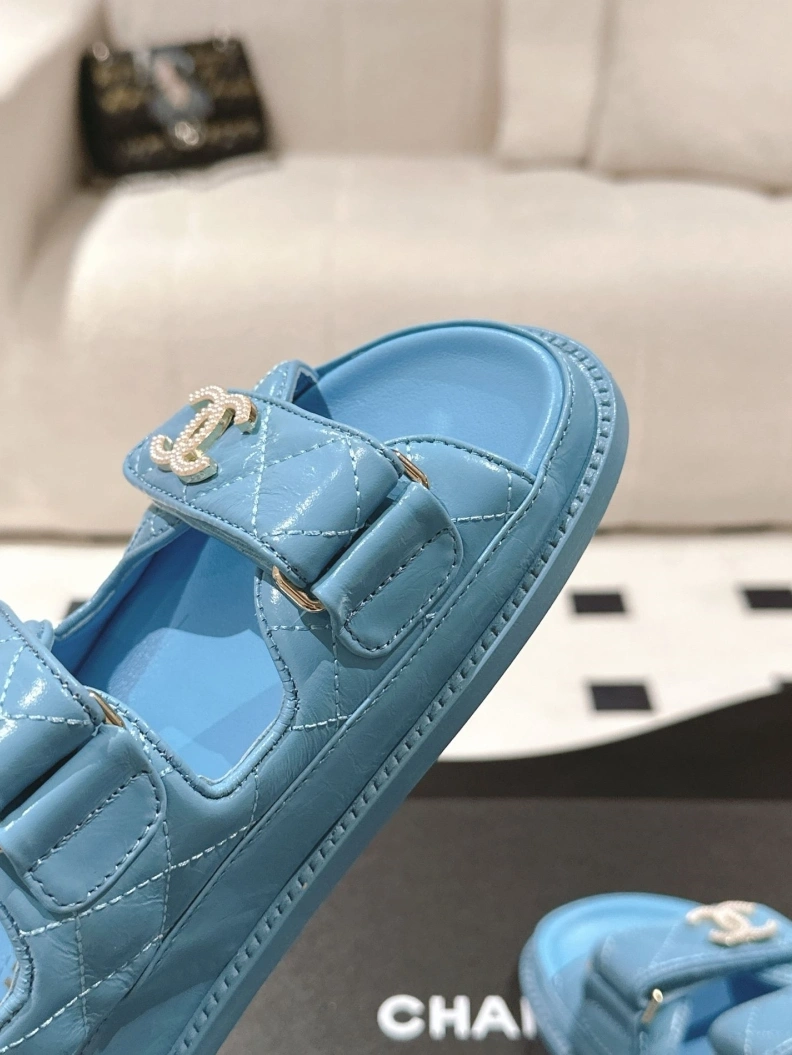 Resilient Chxnxl Sandals 120291