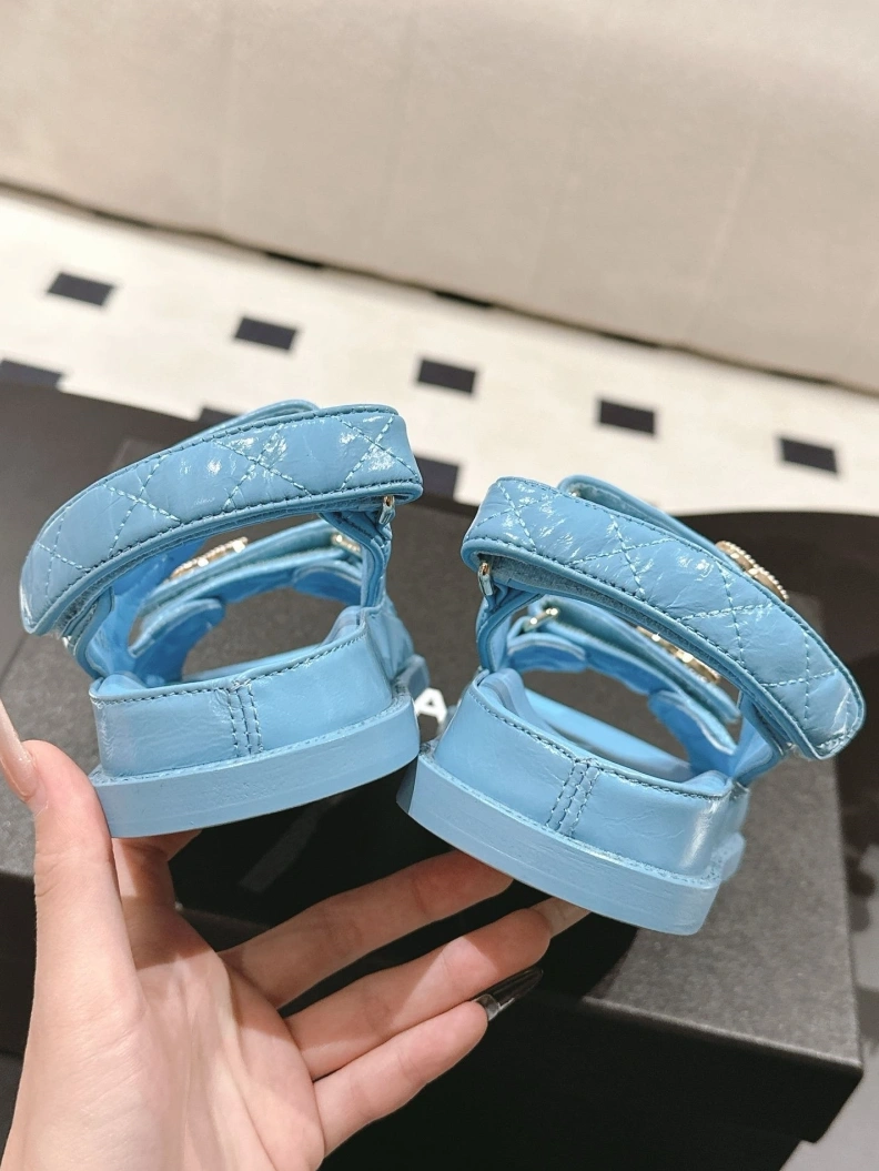 Resilient Chxnxl Sandals 120291