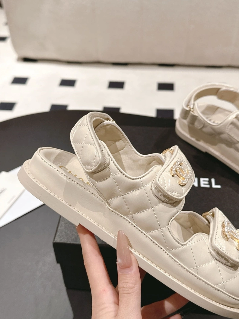 Sophisticated Chxnxl Sandals 120286