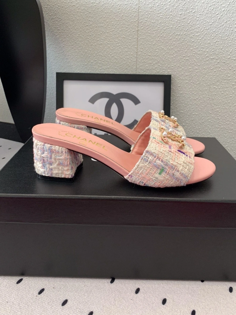 Functional Chxnxl Slippers 119786
