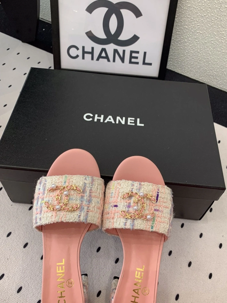 Functional Chxnxl Slippers 119786