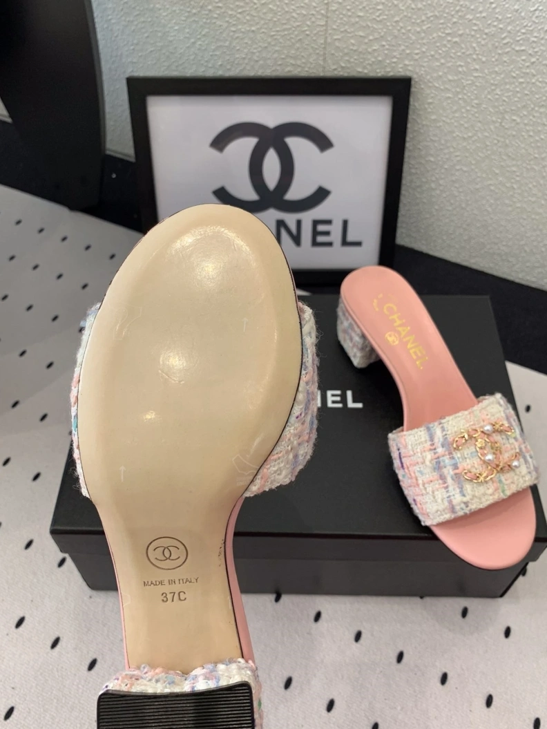 Functional Chxnxl Slippers 119786