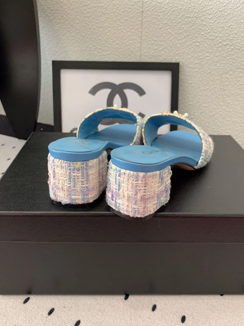 Chxnxl Slippers Vibrant 119787