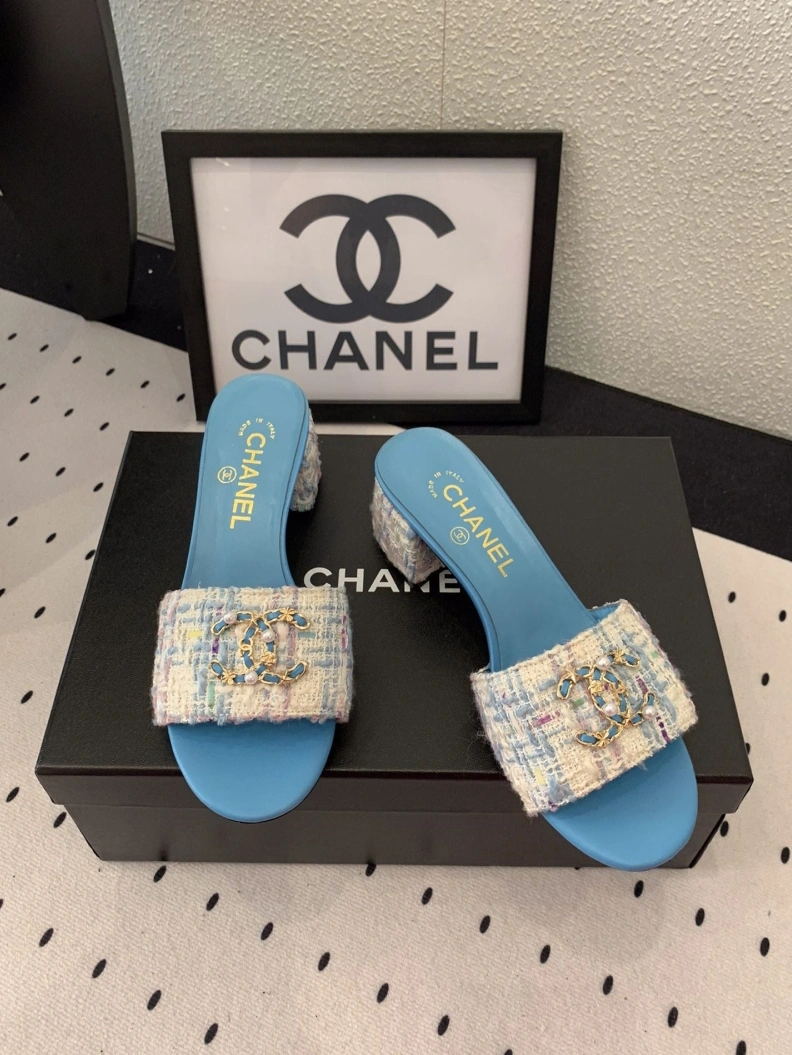 Chxnxl Slippers Vibrant 119787