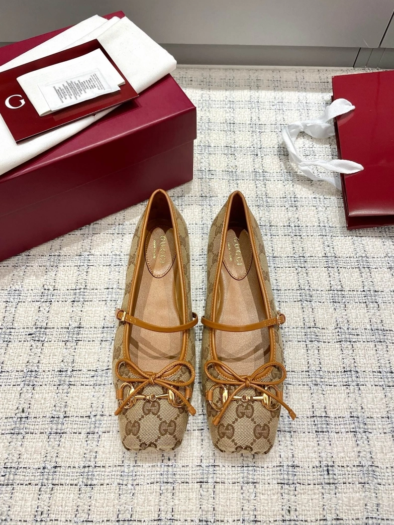 Soft Gxccx Flat Shoes 157651