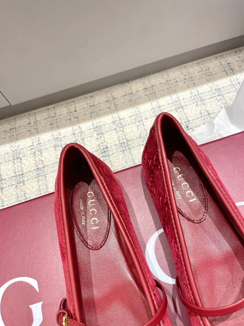 HighQuality Gxccx Flat Shoes 157640