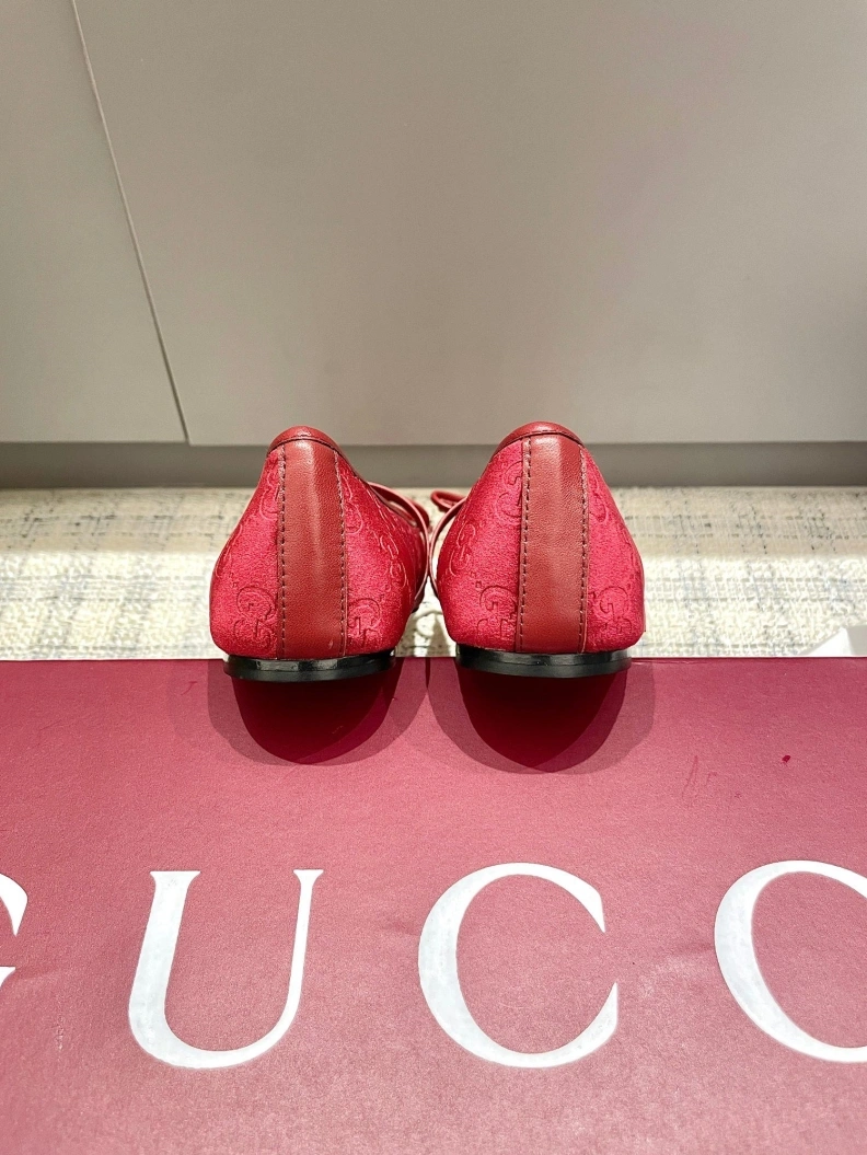 HighQuality Gxccx Flat Shoes 157640