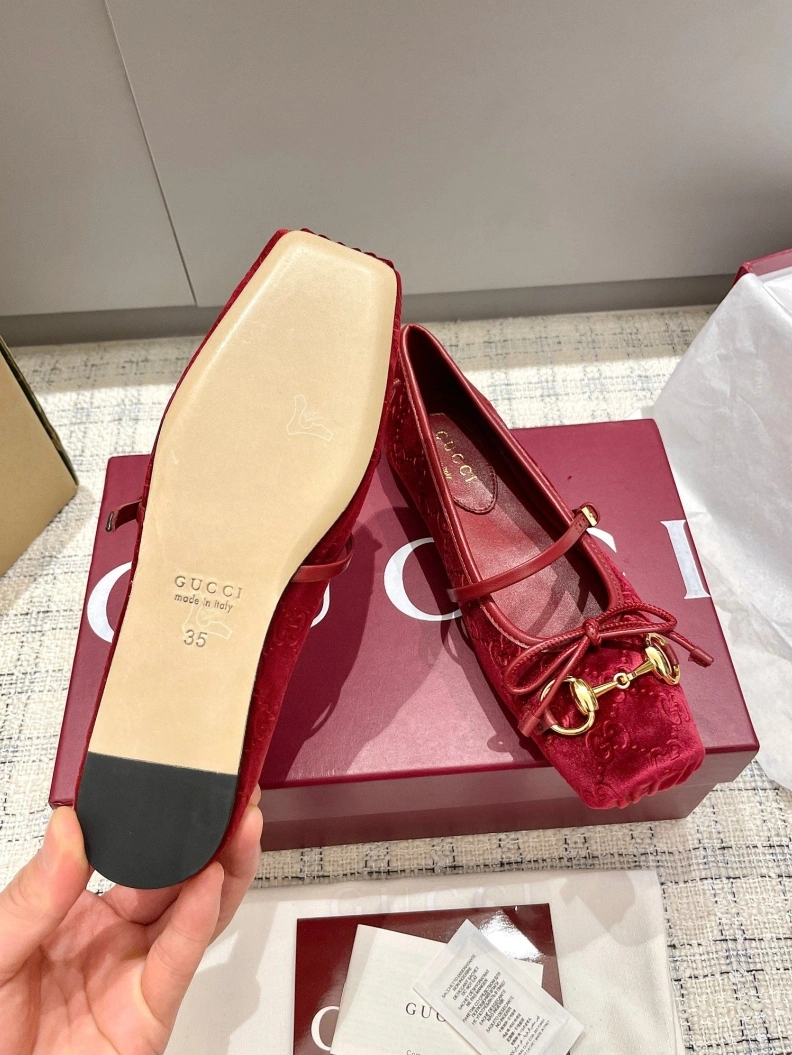 HighQuality Gxccx Flat Shoes 157640