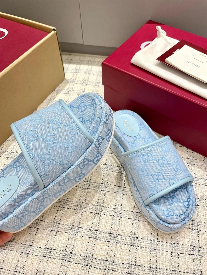 Gxccx Slippers GoAnywhere 157363