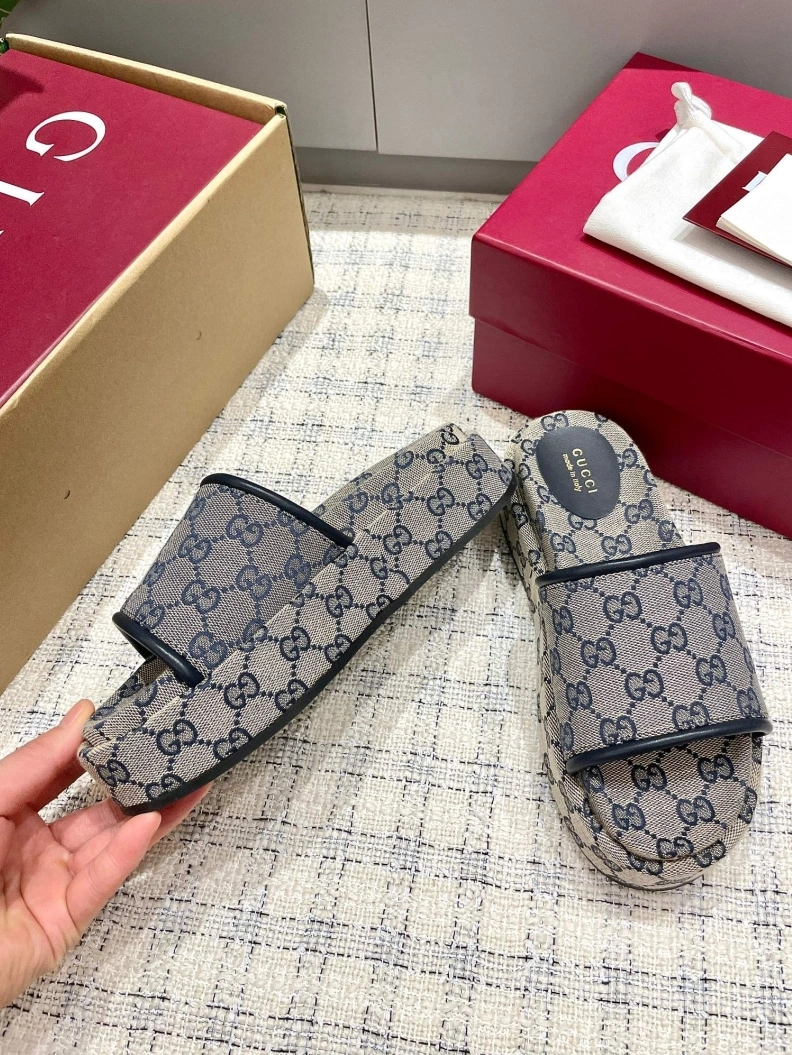 Gxccx Slippers Minimalist 157355