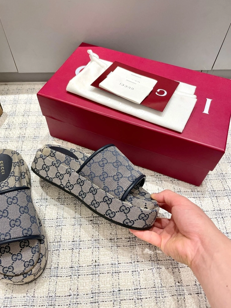 Gxccx Slippers Minimalist 157355