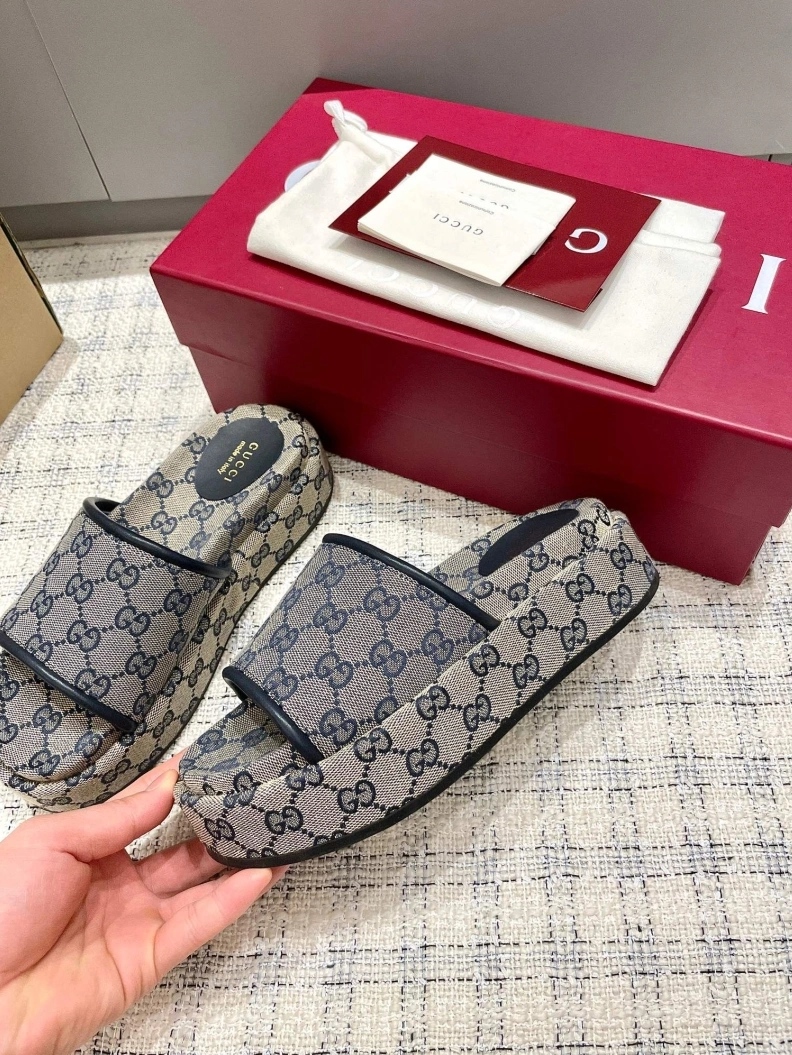 Gxccx Slippers Minimalist 157355