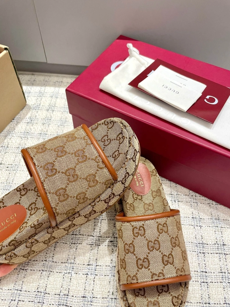 Classic Gxccx Slippers 157343