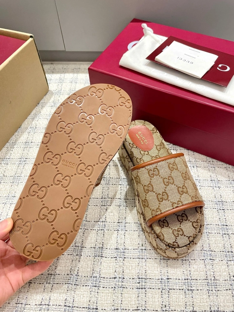 Classic Gxccx Slippers 157343