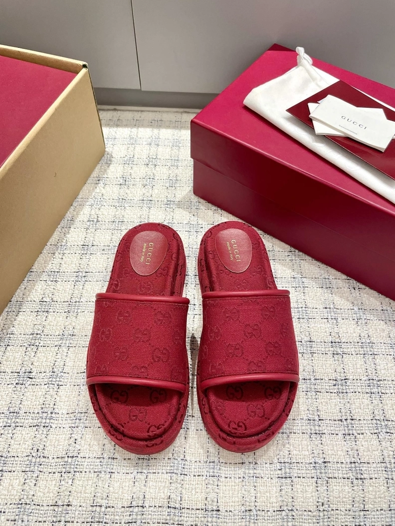 HighQuality Gxccx Slippers 157333