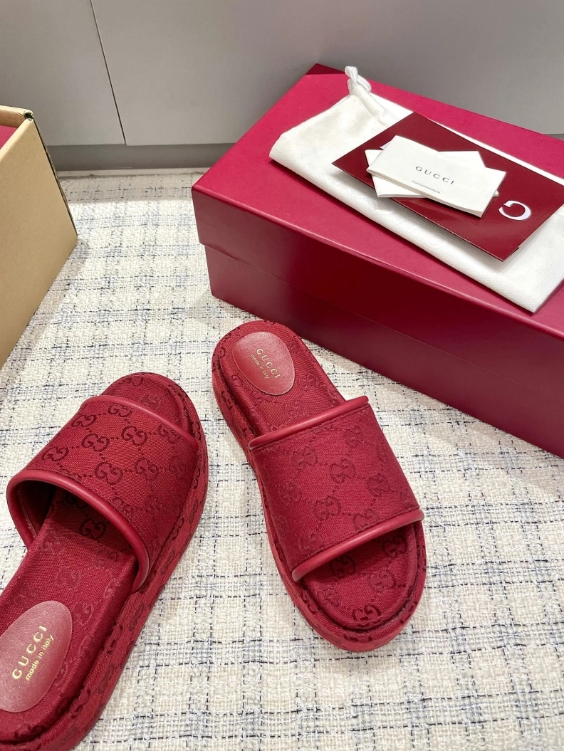 HighQuality Gxccx Slippers 157333