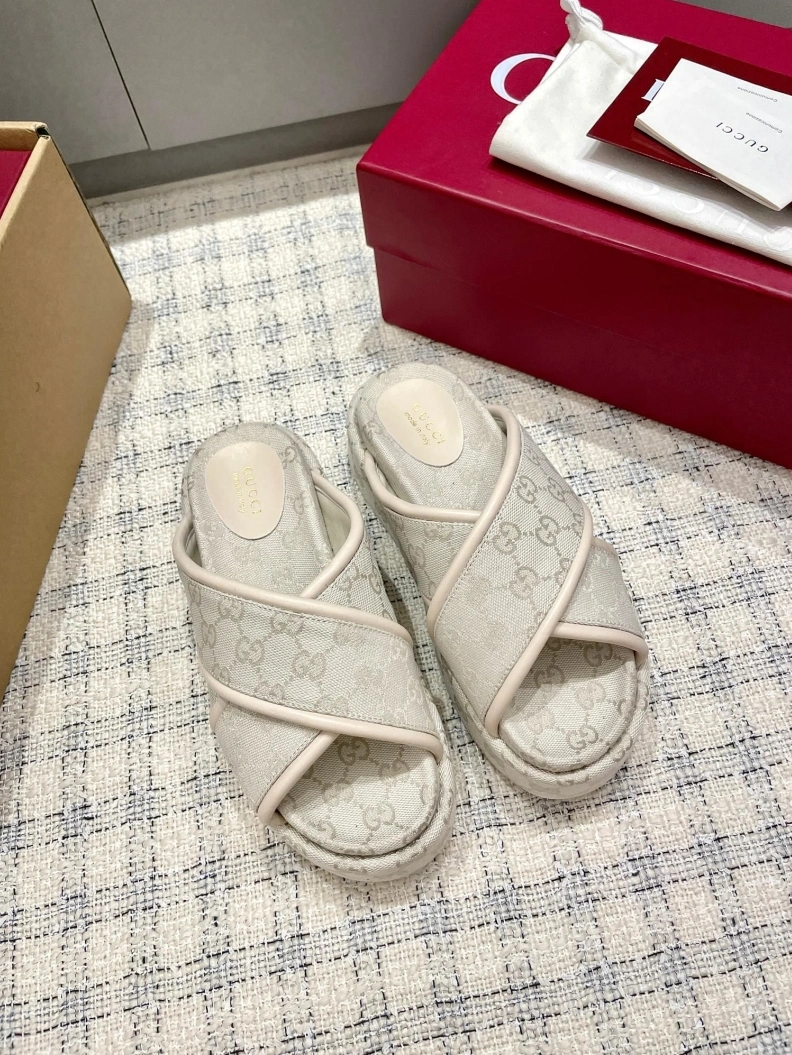 Gxccx Slippers Soft 157339