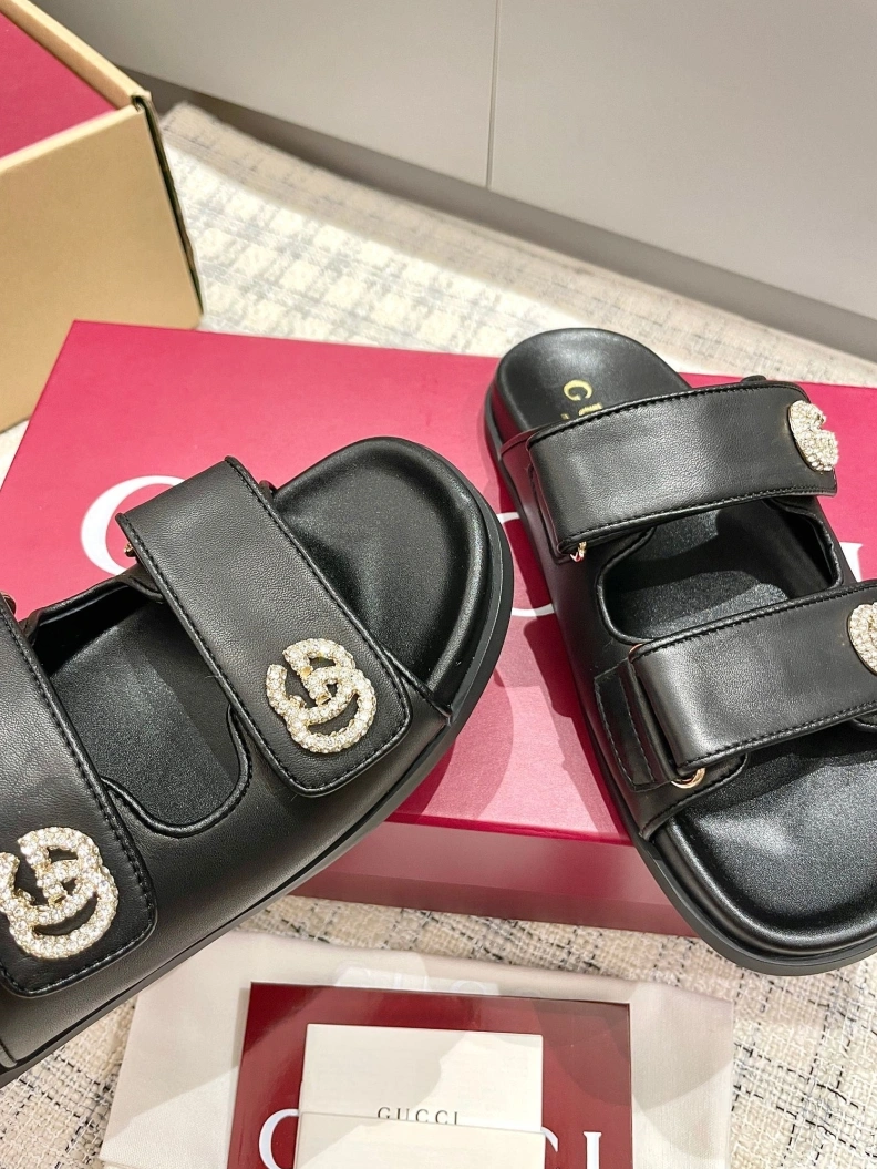 Gxccx Sandals Vibrant 157500