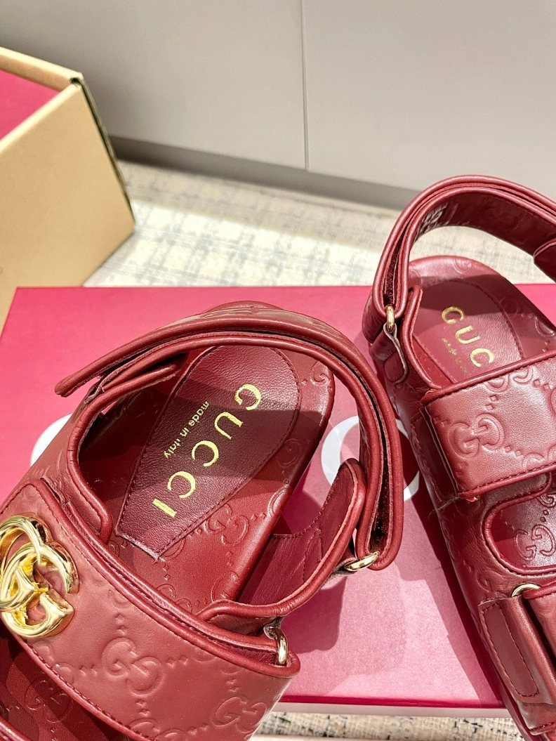 Gxccx Sandals UrbanStyle 157512