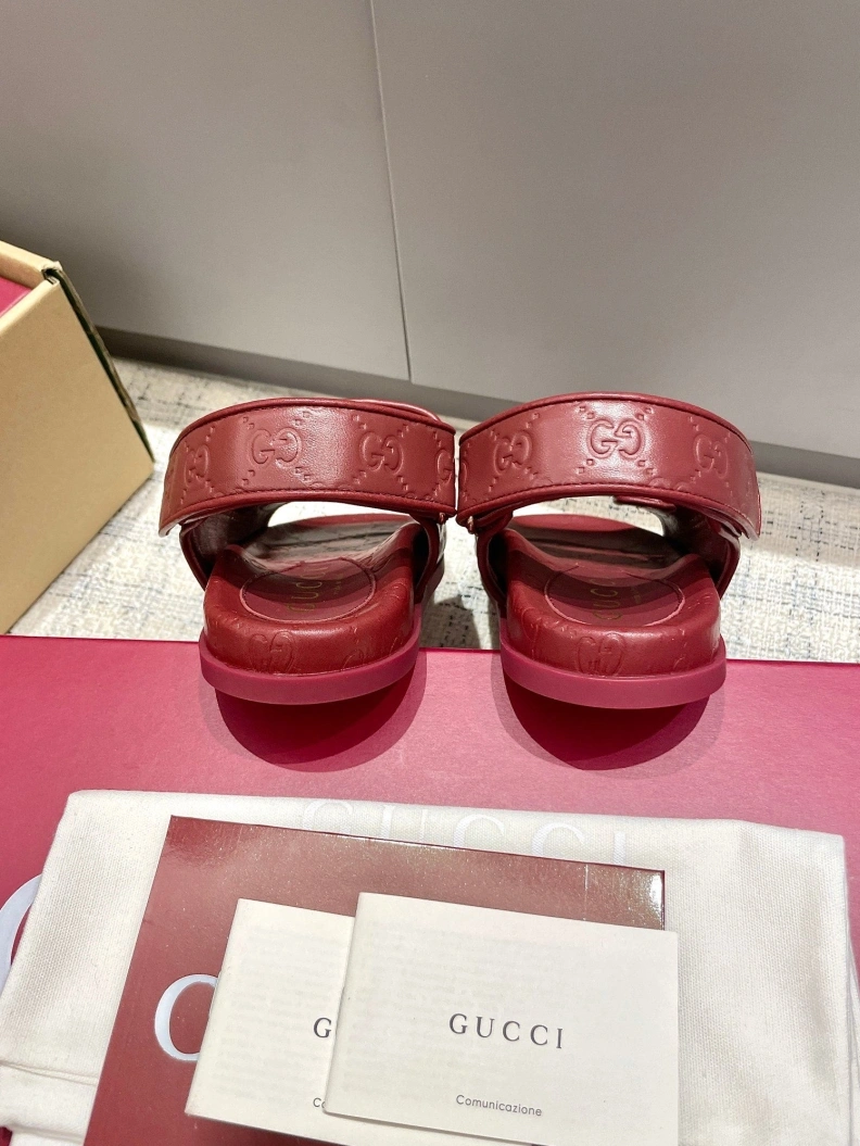 Gxccx Sandals UrbanStyle 157512