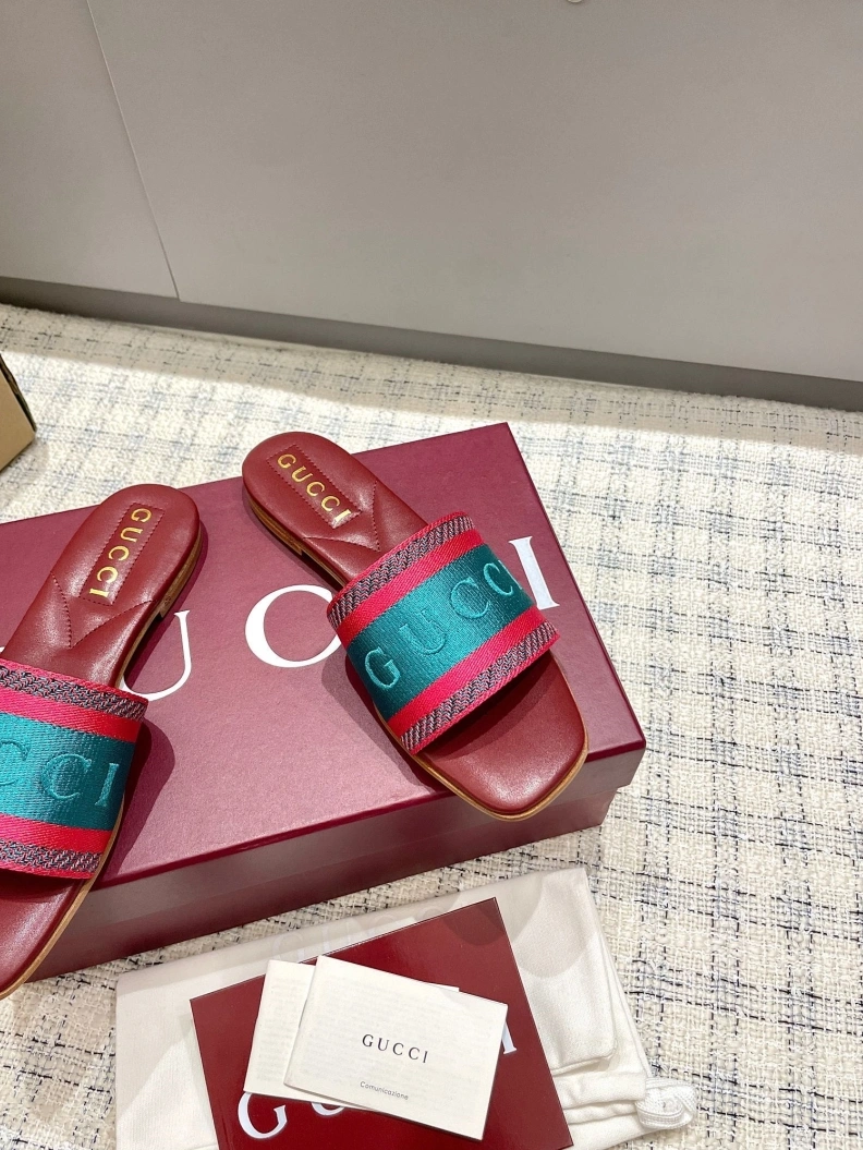 Gxccx Slippers Trendsetting 157344