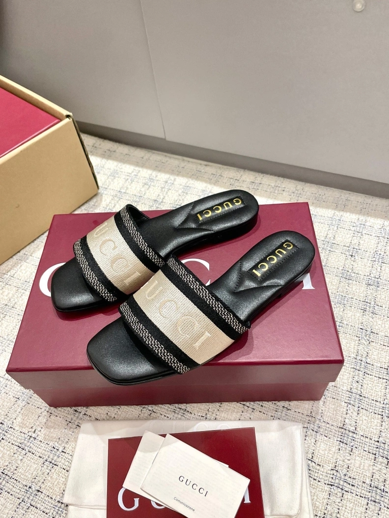 Reliable Gxccx Slippers 157357