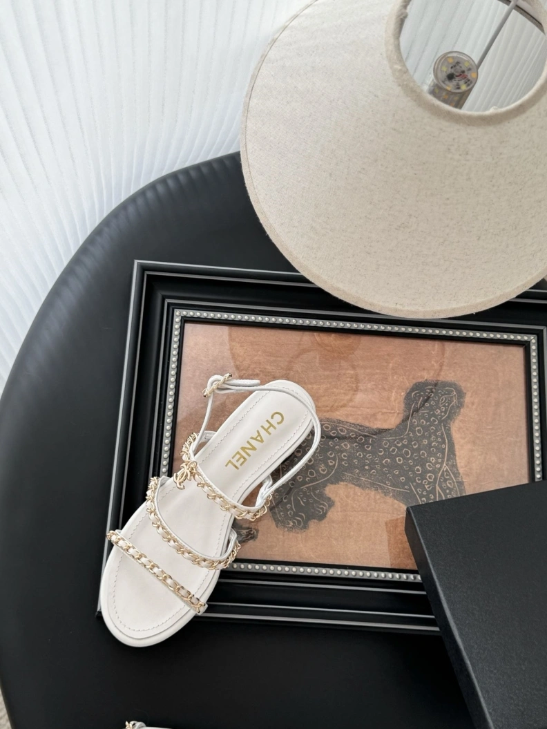 Efficient Chxnxl Sandals 120268
