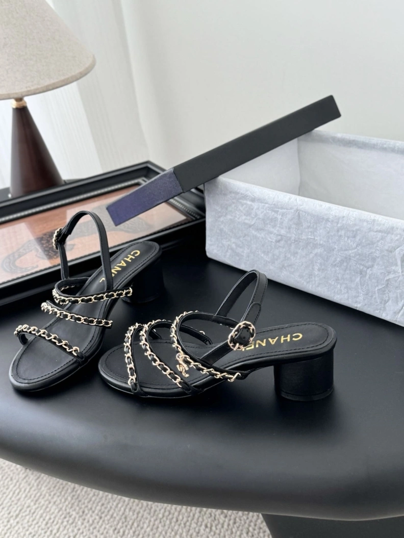 Elegant Chxnxl Sandals 120270