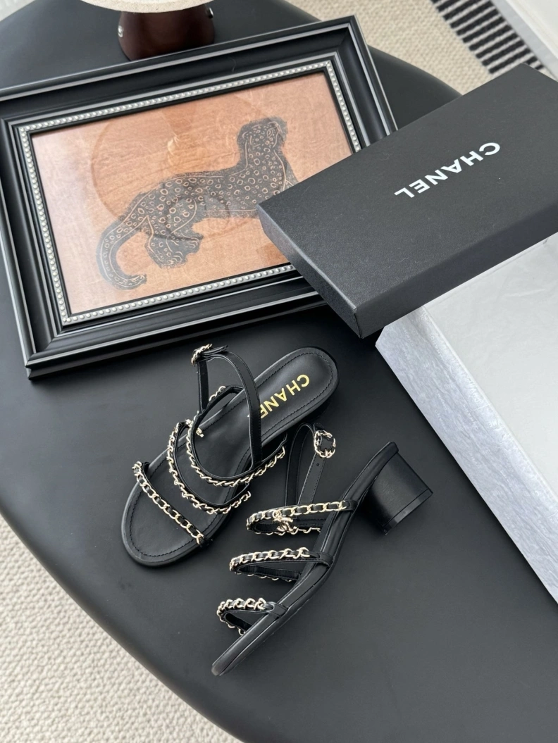 Elegant Chxnxl Sandals 120270