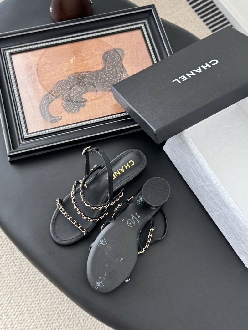 Elegant Chxnxl Sandals 120270