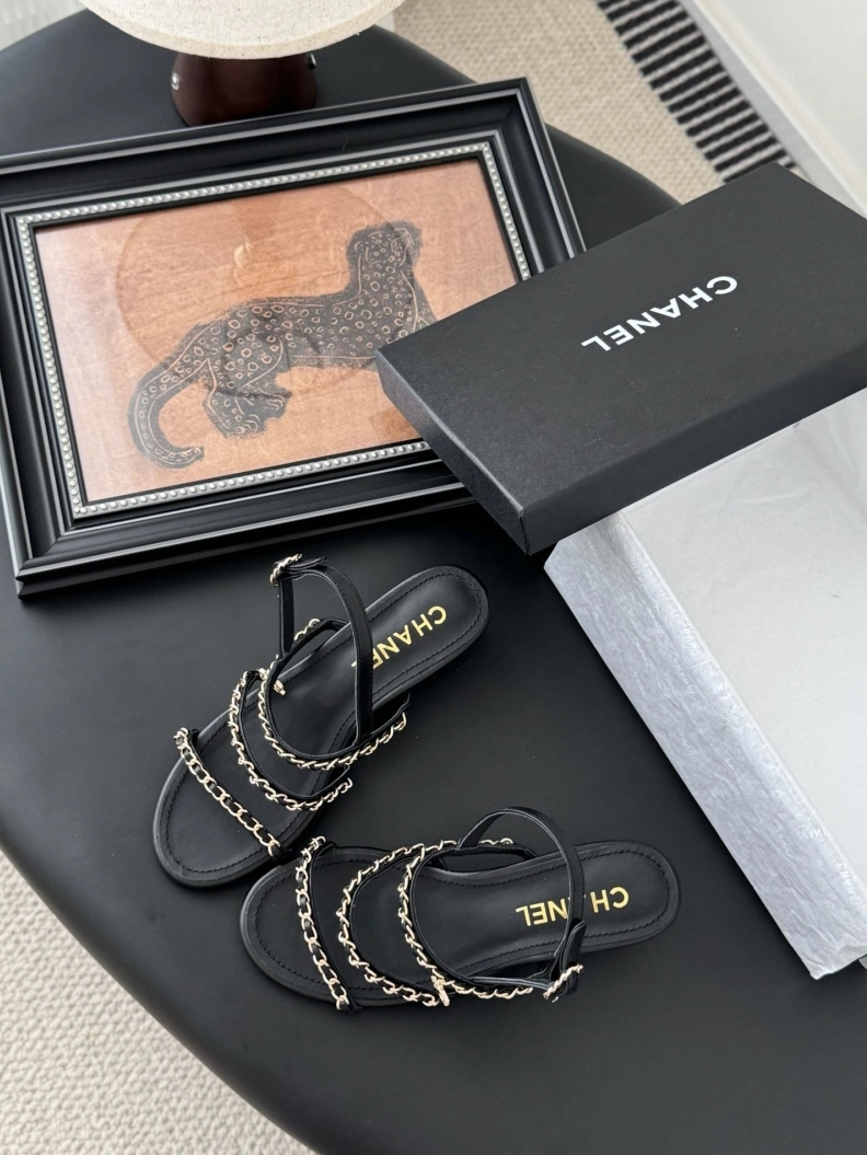 Elegant Chxnxl Sandals 120270