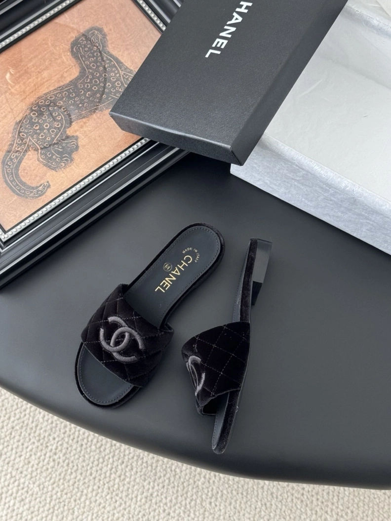 Chxnxl Slippers GoAnywhere 119778