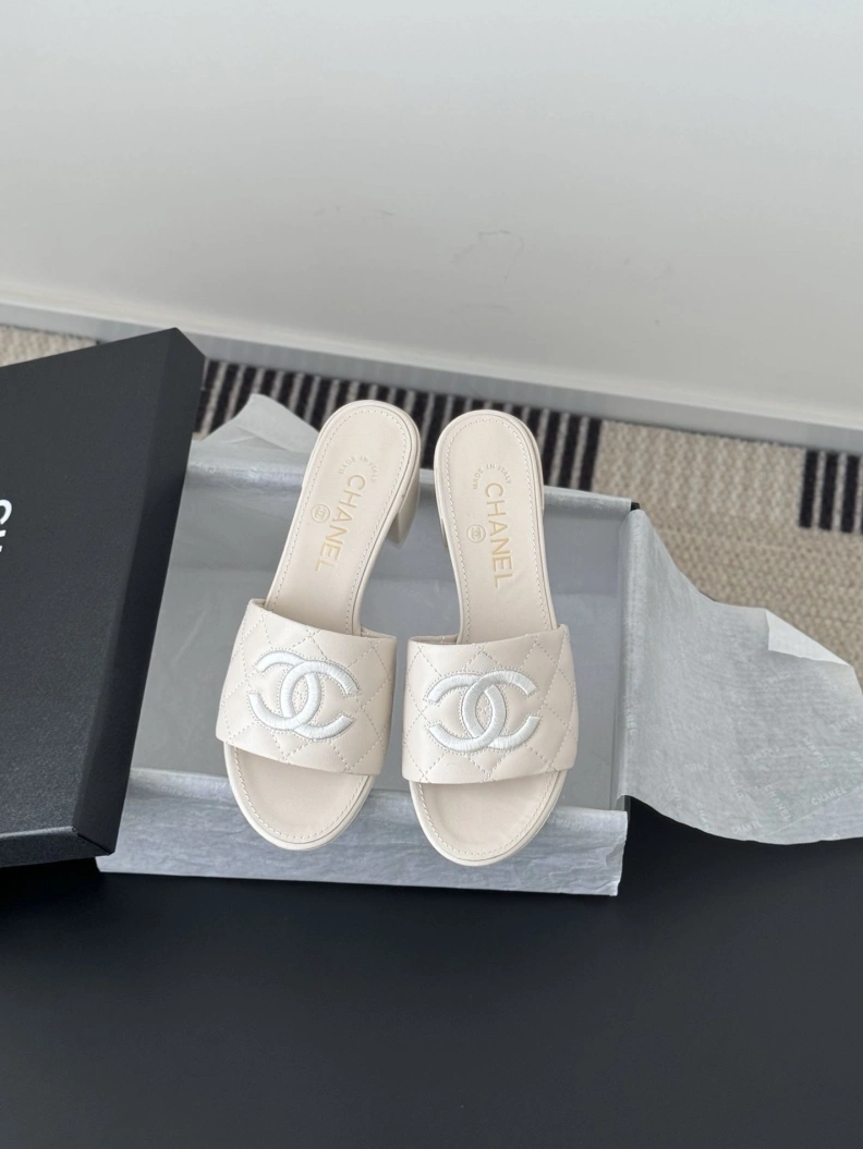 NewStyle Chxnxl Slippers 119773