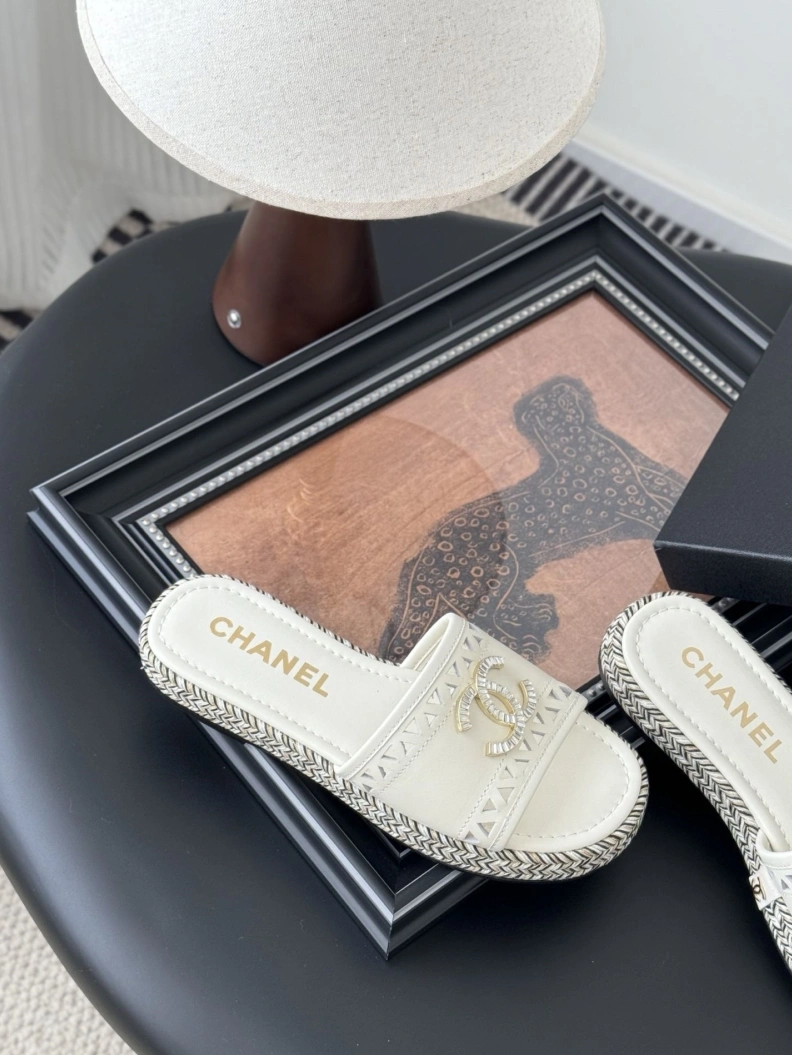 Chxnxl Slippers Modern 119772