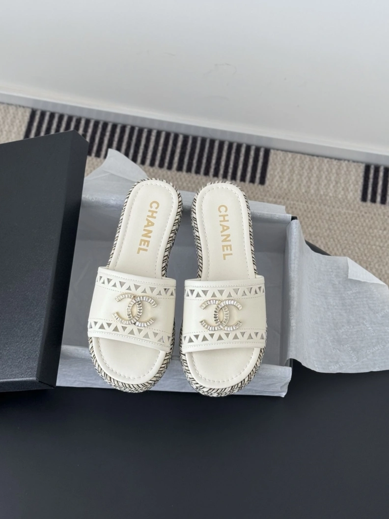 Chxnxl Slippers Modern 119772