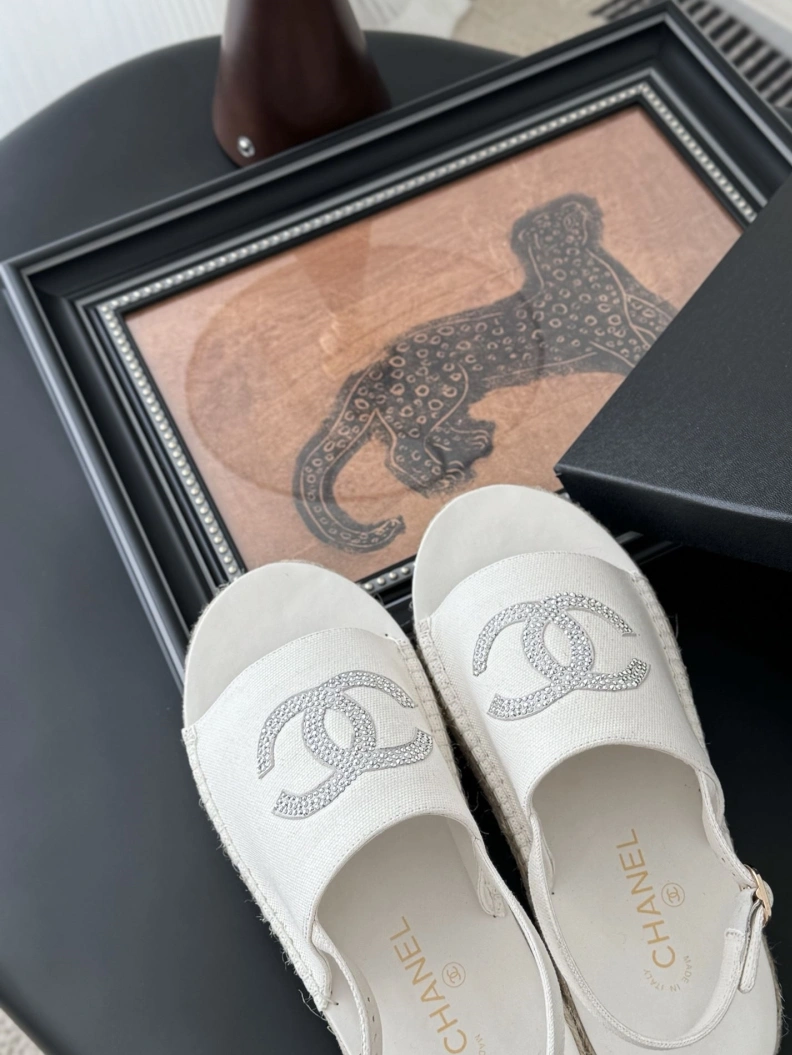 Breathable Chxnxl Sandals 120269
