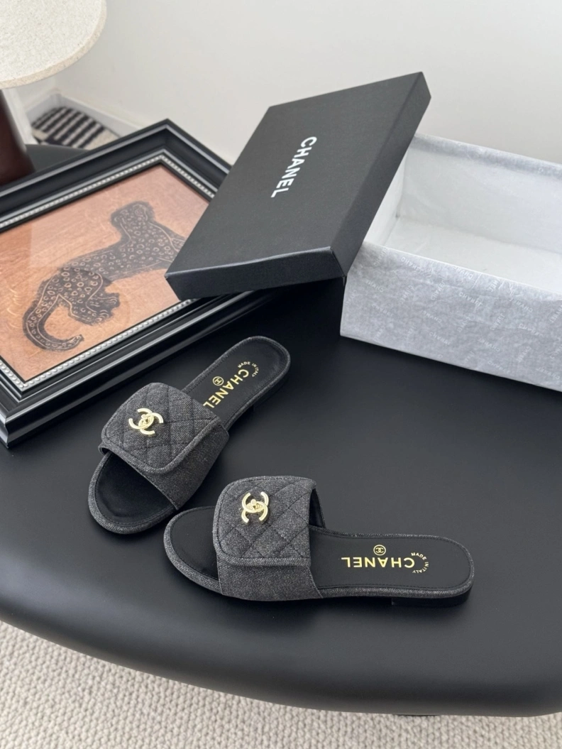 Chxnxl Slippers WellDesigned 119762