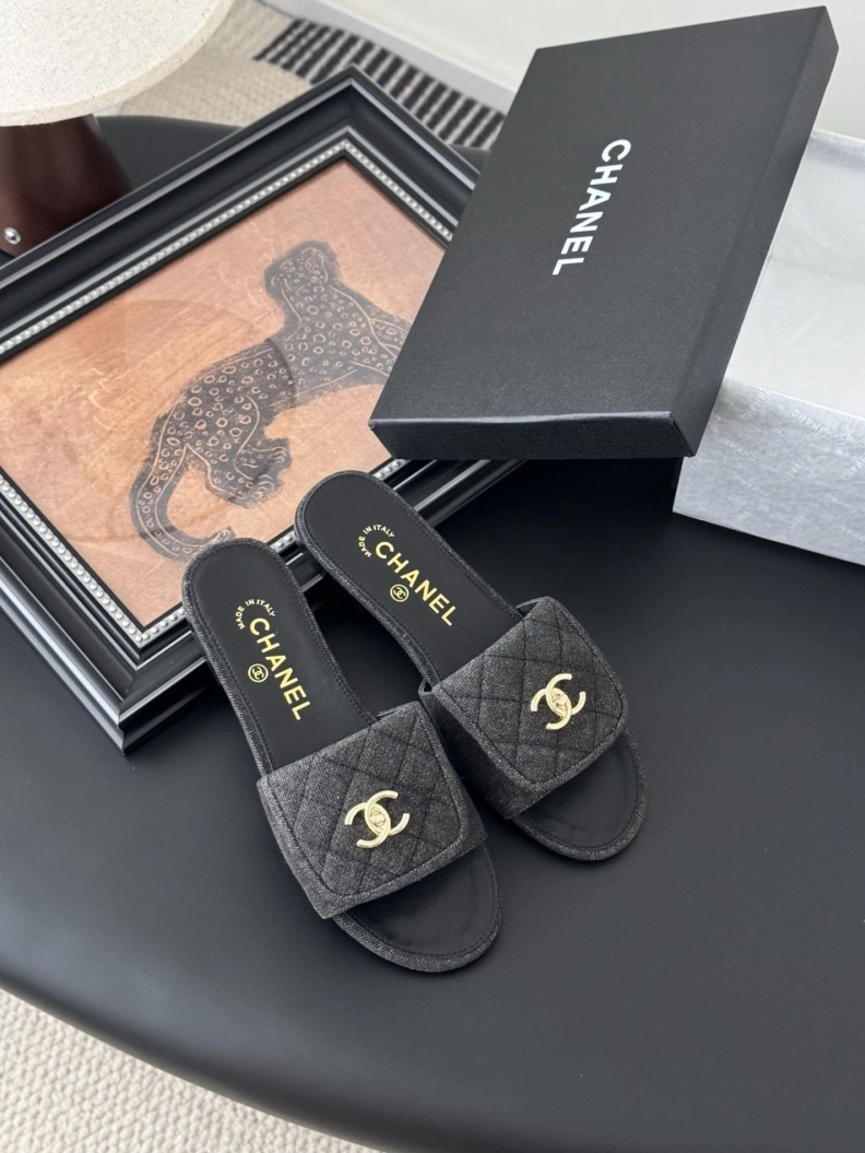 Chxnxl Slippers WellDesigned 119762