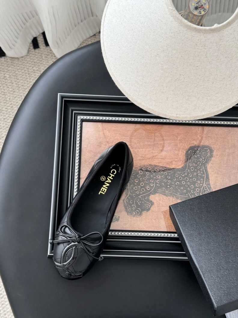 Functional Chxnxl Flat Shoes 120864