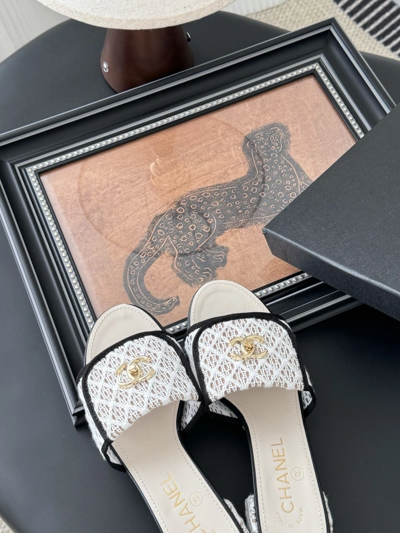 Chxnxl Slippers Modern 119750