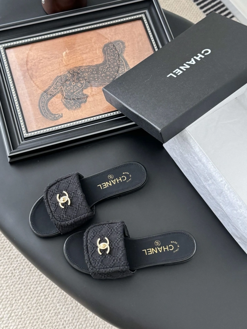 SportInspired Chxnxl Slippers 119735