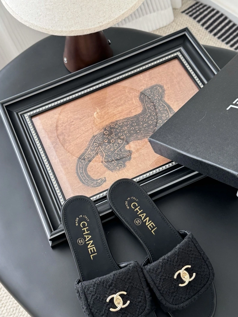 SportInspired Chxnxl Slippers 119735