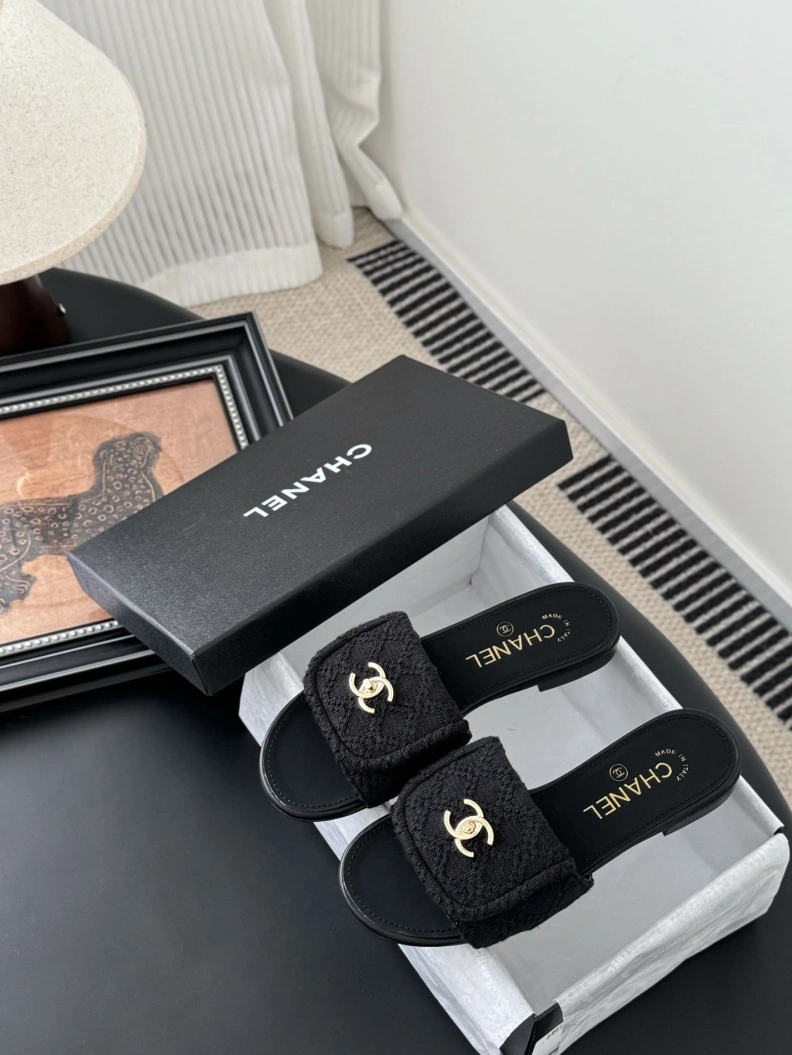 SportInspired Chxnxl Slippers 119735
