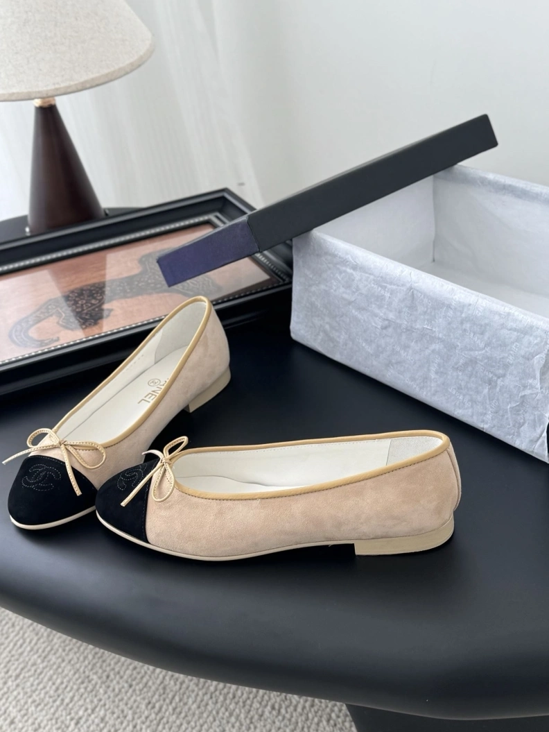 Classic Chxnxl Flat Shoes 120862