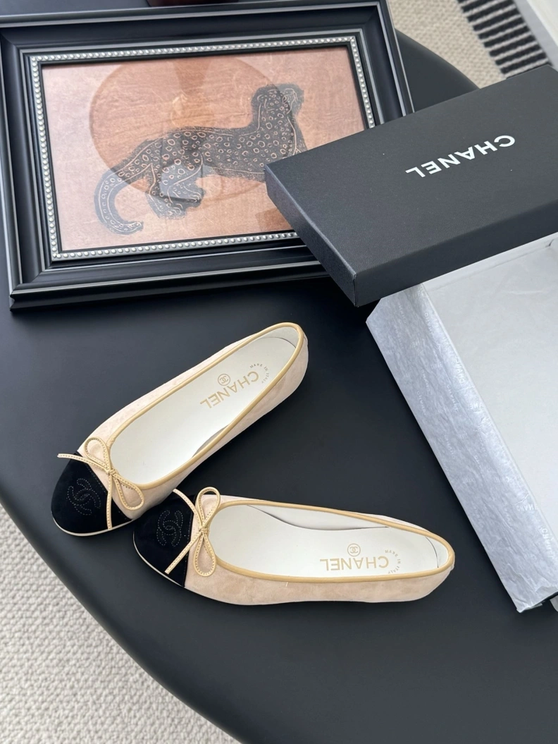 Classic Chxnxl Flat Shoes 120862