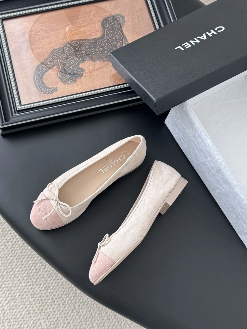 Flexible Chxnxl Flat Shoes 120857