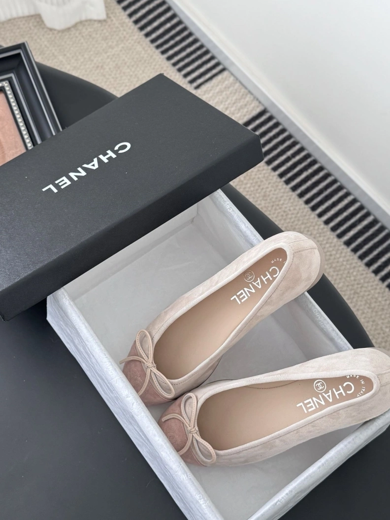 Flexible Chxnxl Flat Shoes 120857